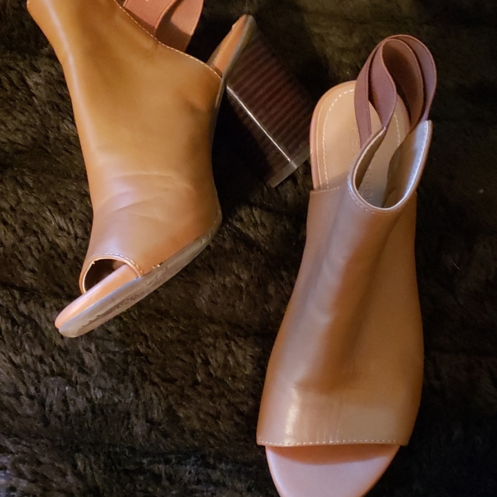 Block Heel Open Toed - image 3